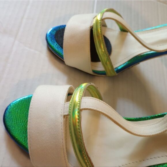 - H&M white mermaid high heels with ankle buckle - Picture 8 of 11